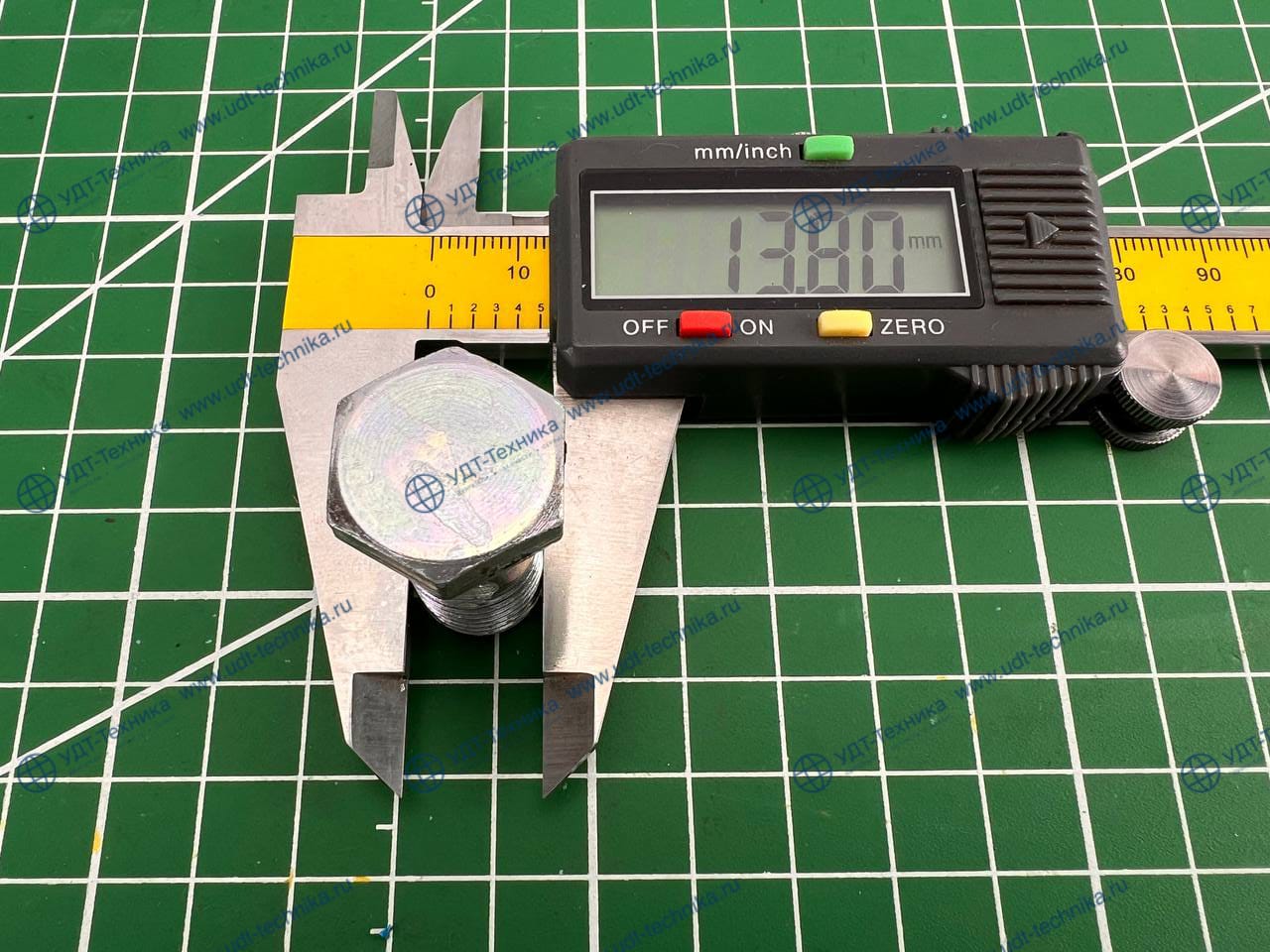 6732-71-5620 Болт