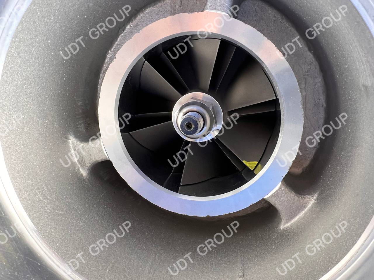 4W9104 Турбокомпрессор - фото 7