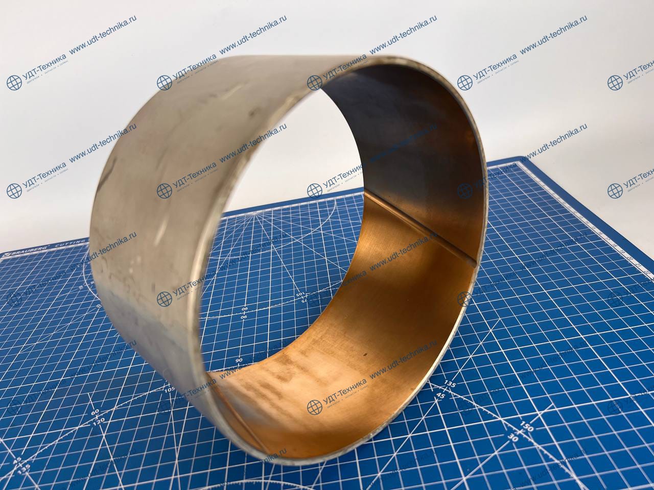 7G9709 Втулка - фото 2