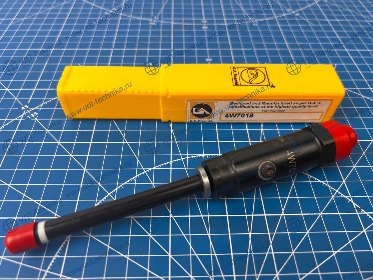 4W7018 Форсунка топливная