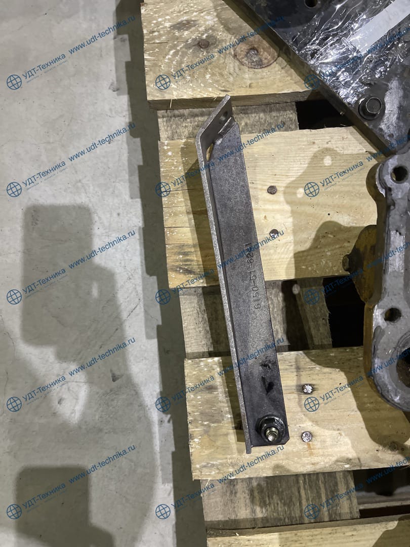 6150-51-6241 Кронштейн (б/у)