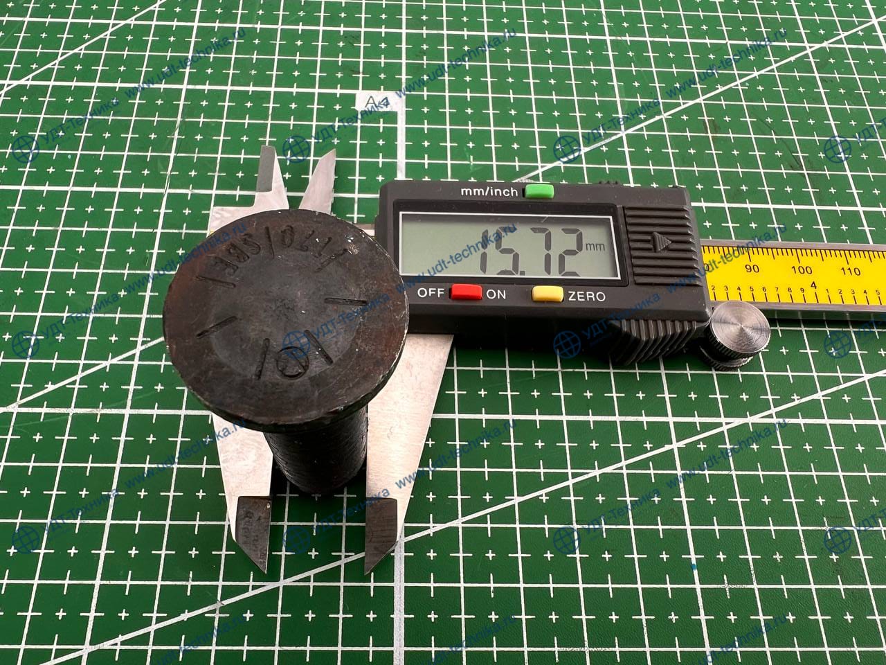 02090-11050 Болт