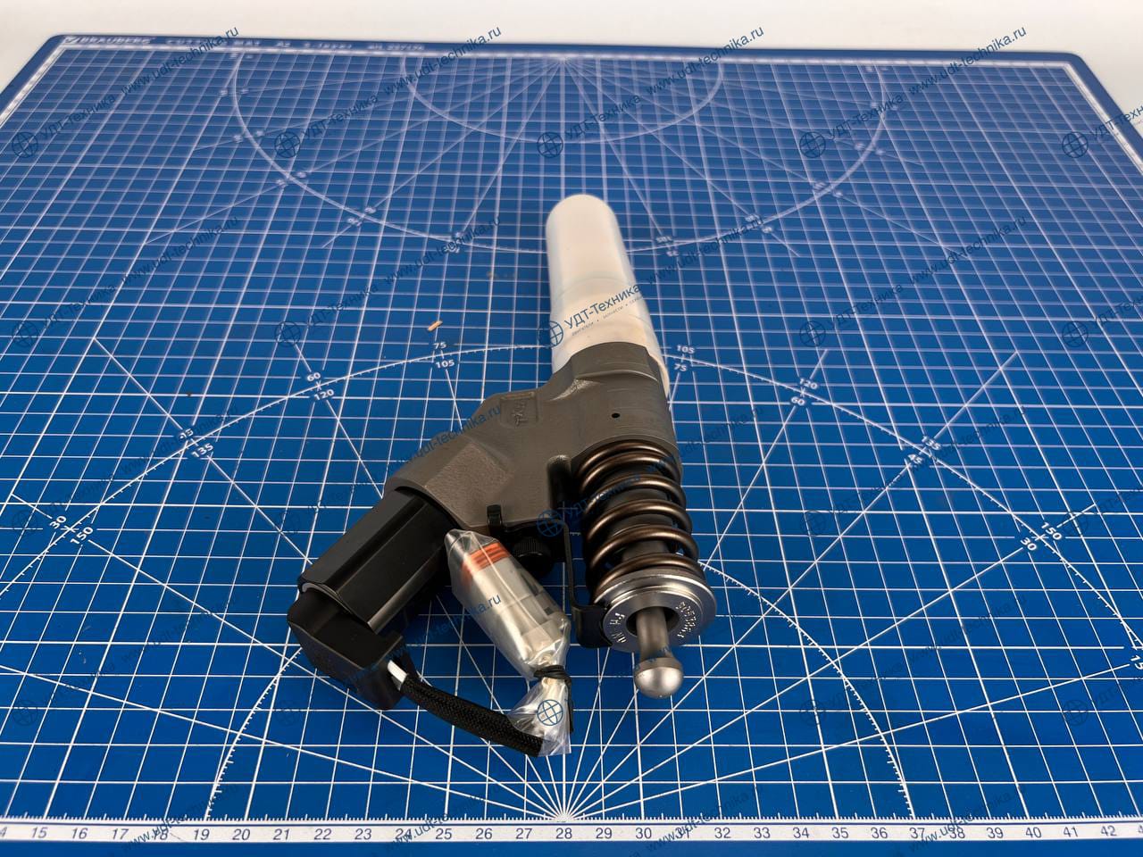 4903472 Форсунка топливная - фото 4