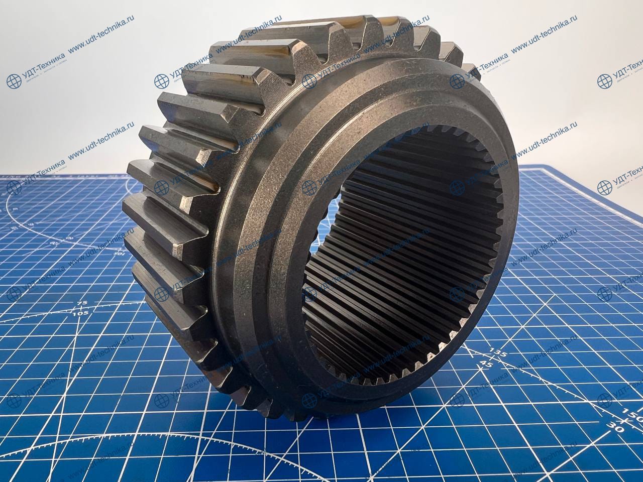 1325546 Шестерня