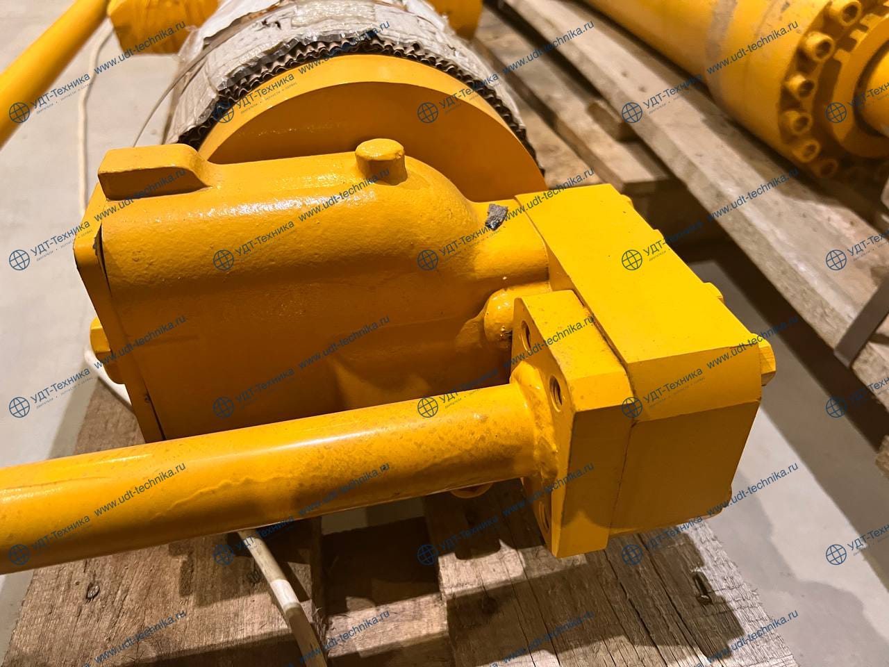 198-63-12103 Гидроцилиндр подъема отвала