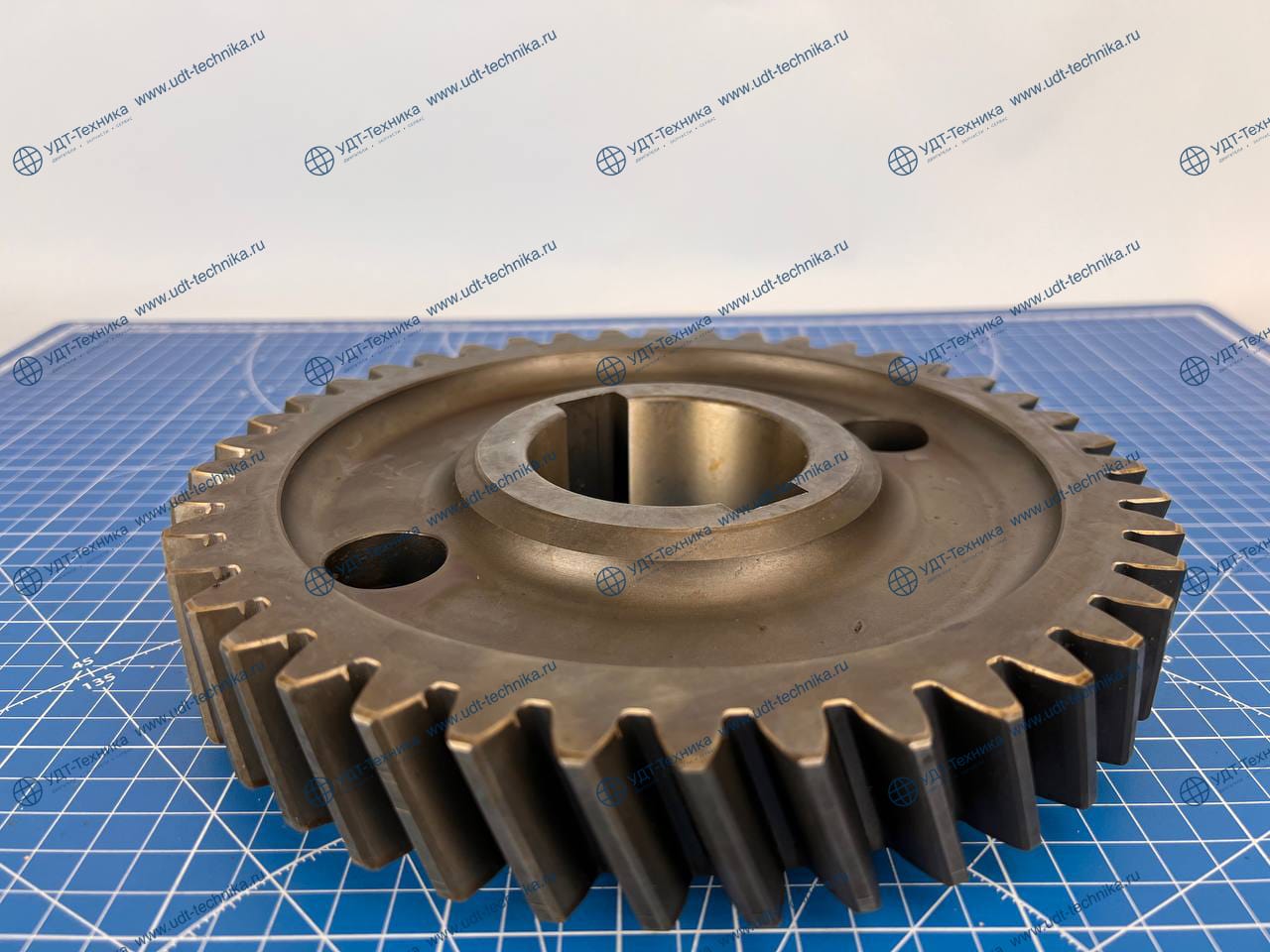 195-38-11220 Шестерня дифференциала