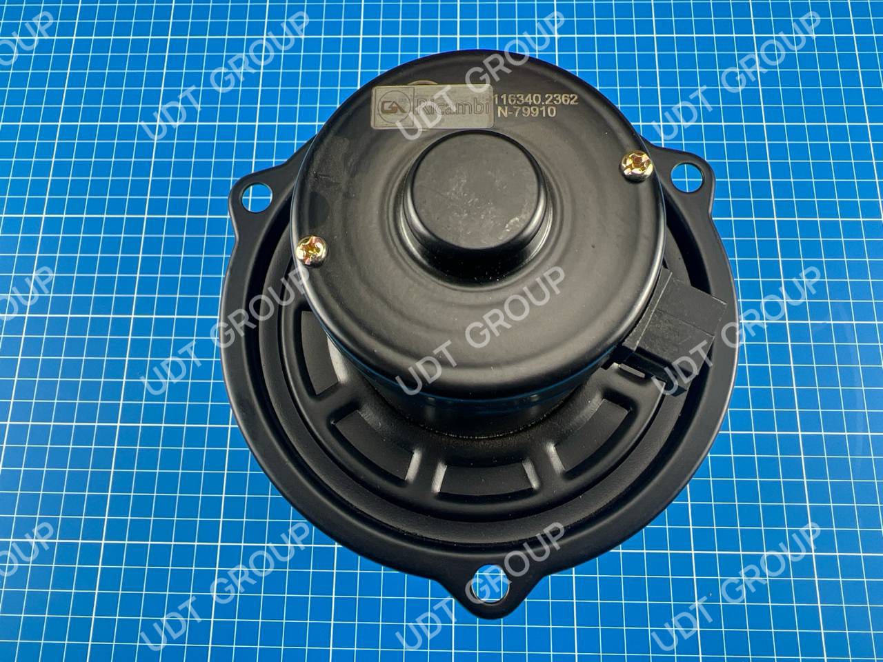 ND116340-2360 Мотор кондиционера в сборе - фото 2