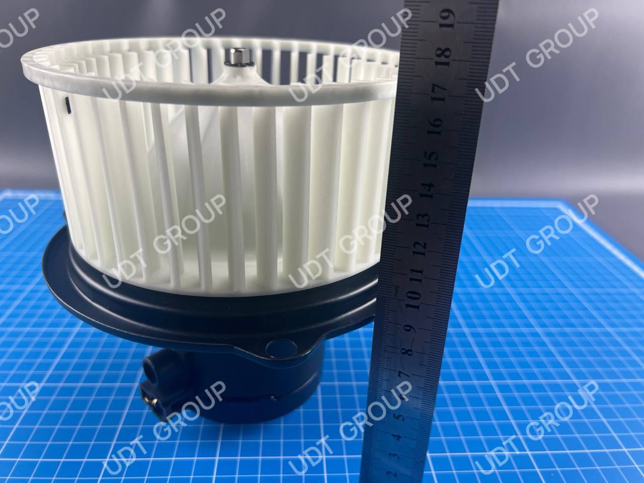 ND116340-2360 Мотор кондиционера в сборе - фото 5