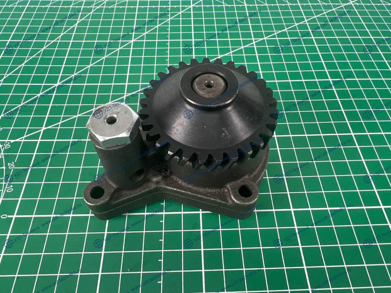 YM129407-32000 Насос масляный