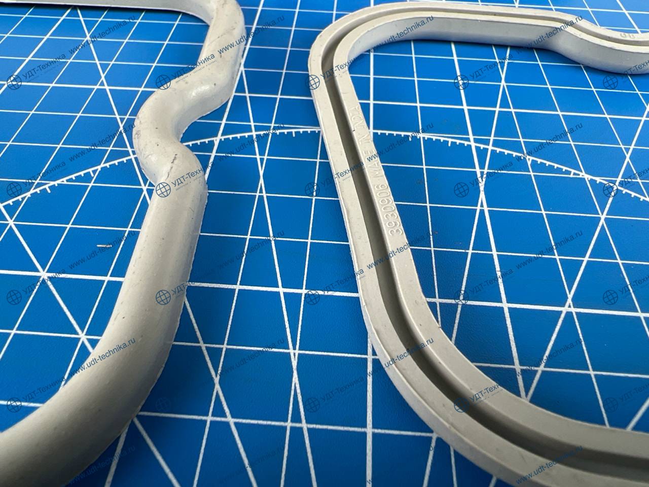 3930906 Прокладка клапанной крышки - фото 2