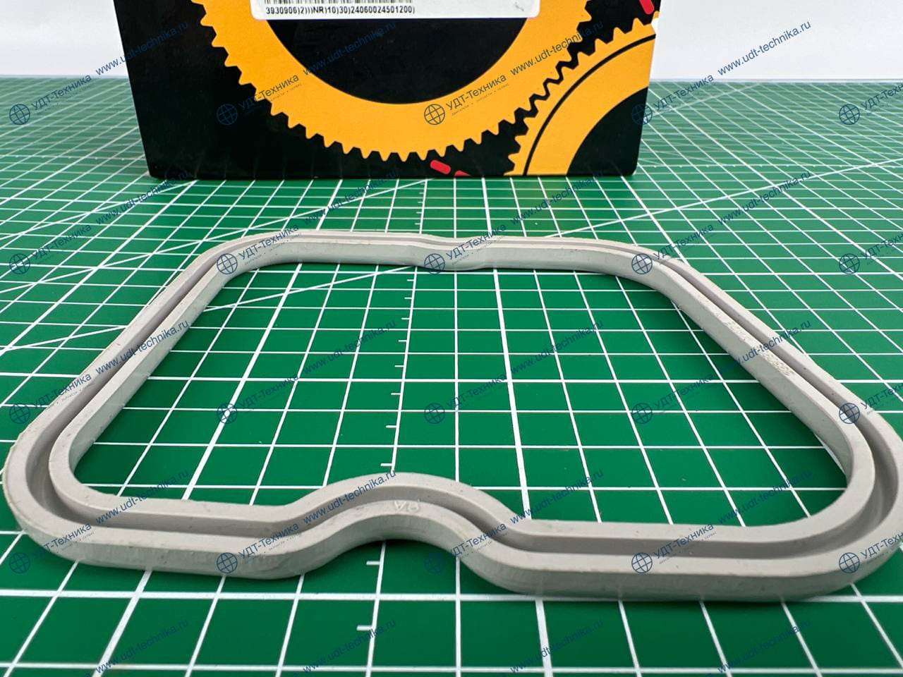 3930906 Прокладка клапанной крышки - фото 5