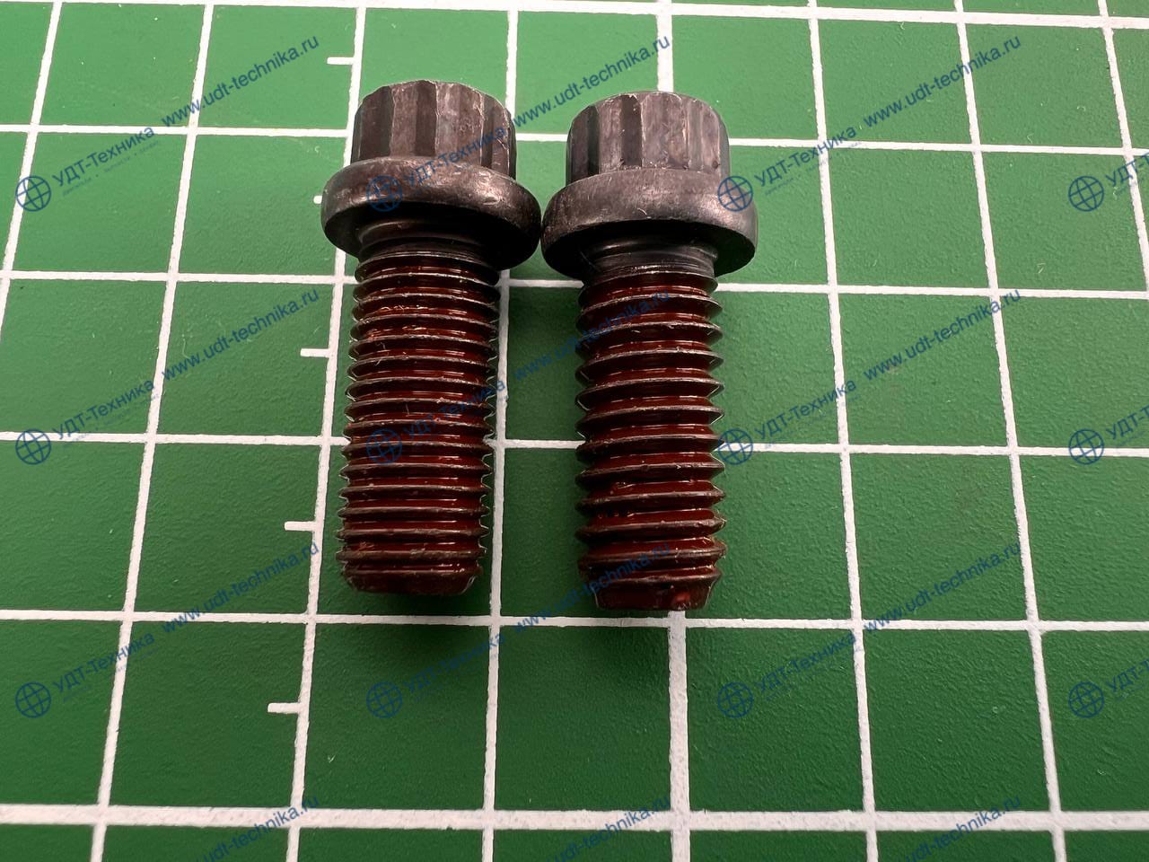 1076826 Болт с крупной резьбой - фото 3