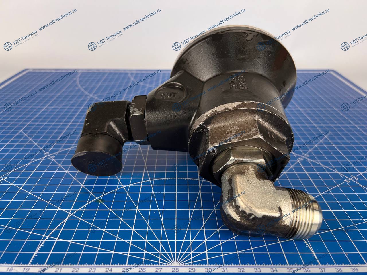 5404935 Кронштейн масляного фильтра БУ - фото 2