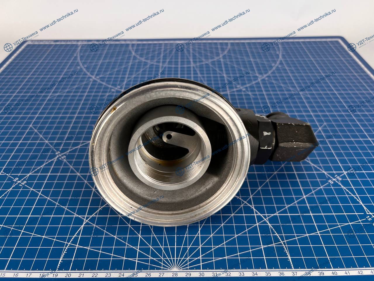 5404935 Кронштейн масляного фильтра БУ