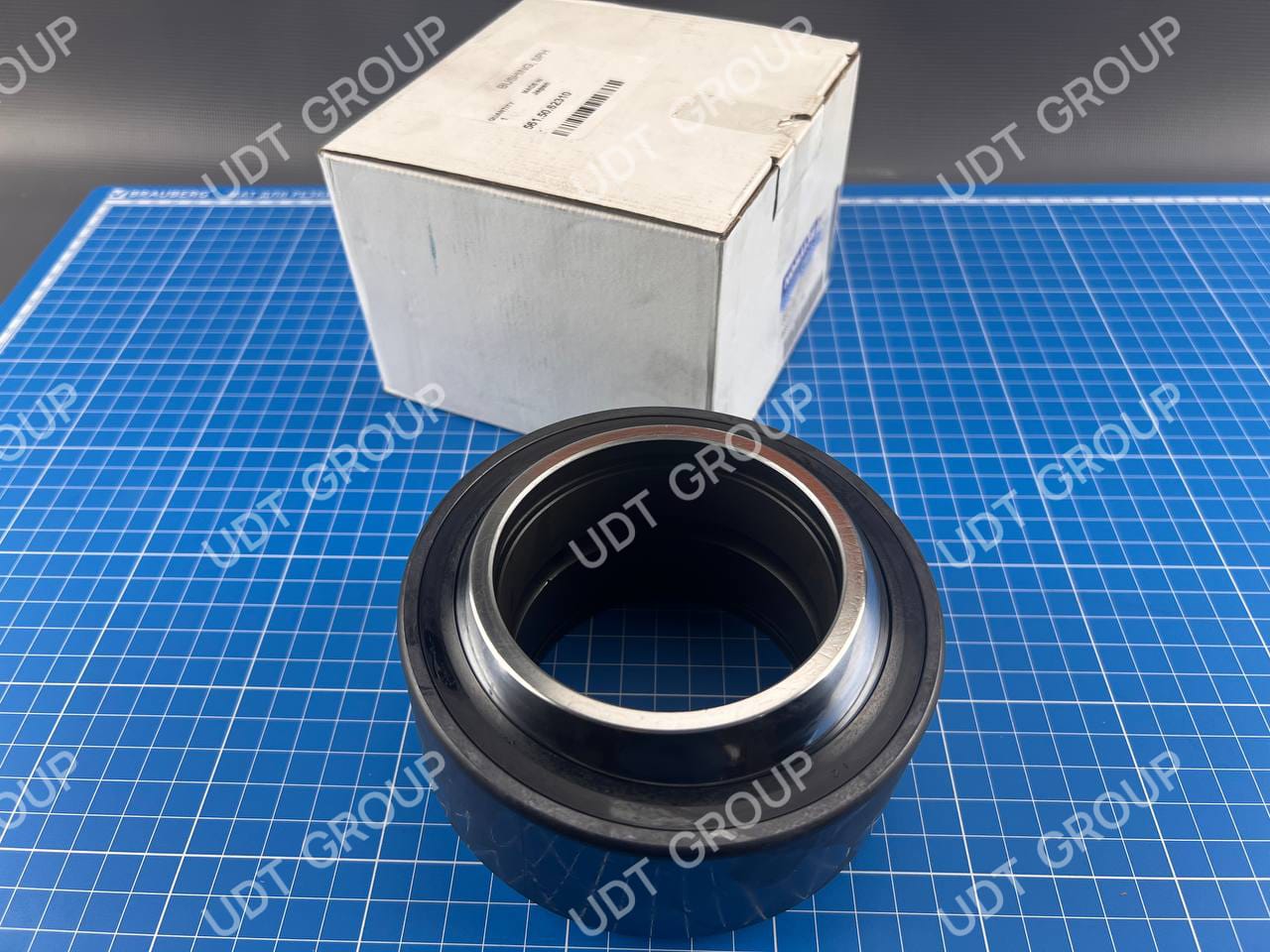 561-50-62310 Втулка