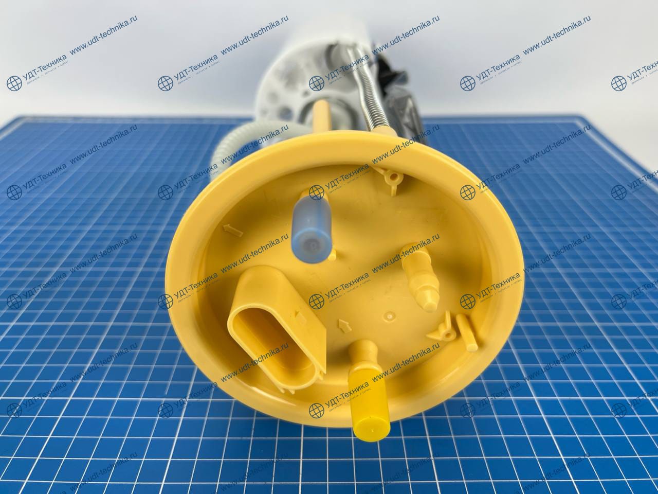 EFM1081613 Насос топливный