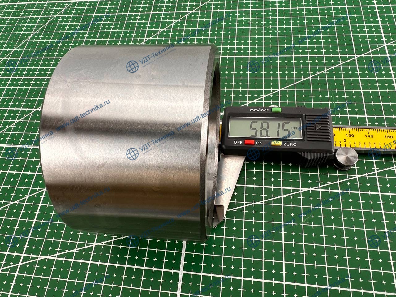 2099887 Втулка - фото 4