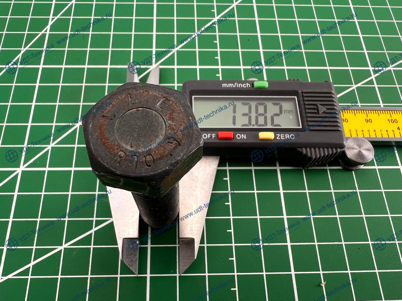 01010-31450 Болт