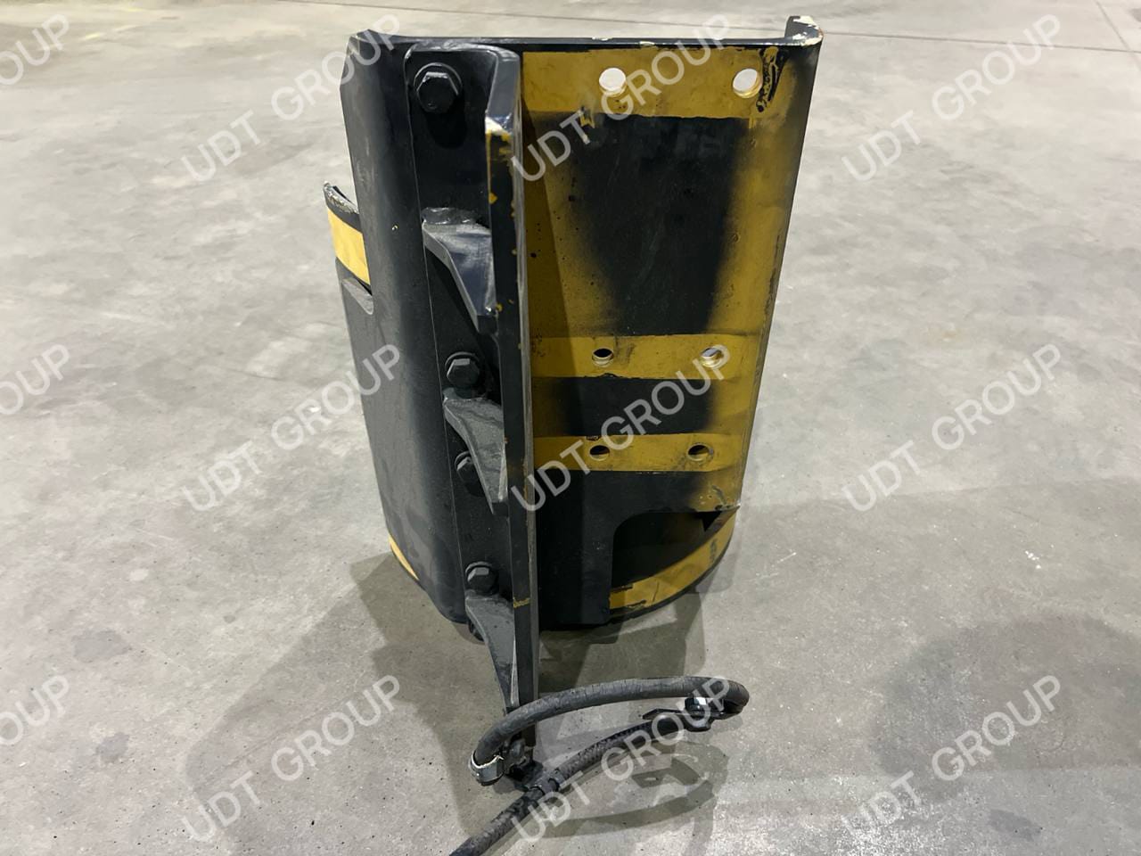 6245-11-8710 Кронштейн воздушного фильтра - фото 4