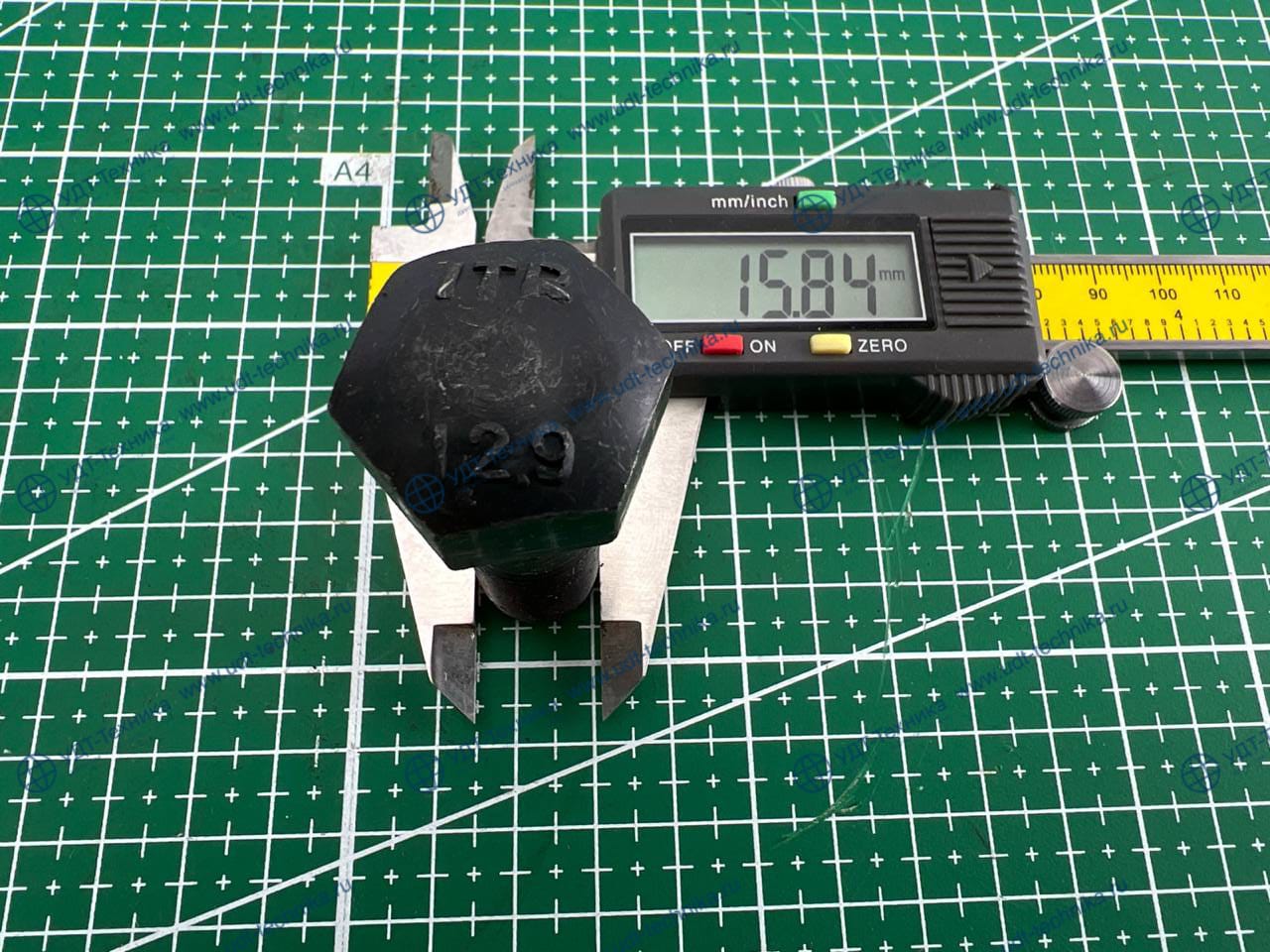 205-32-51121 Болт