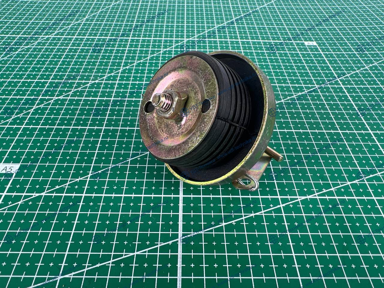 3418519 Крышка