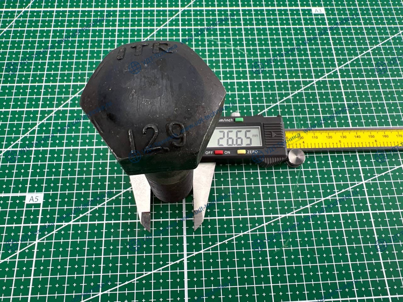 U13431 Болт