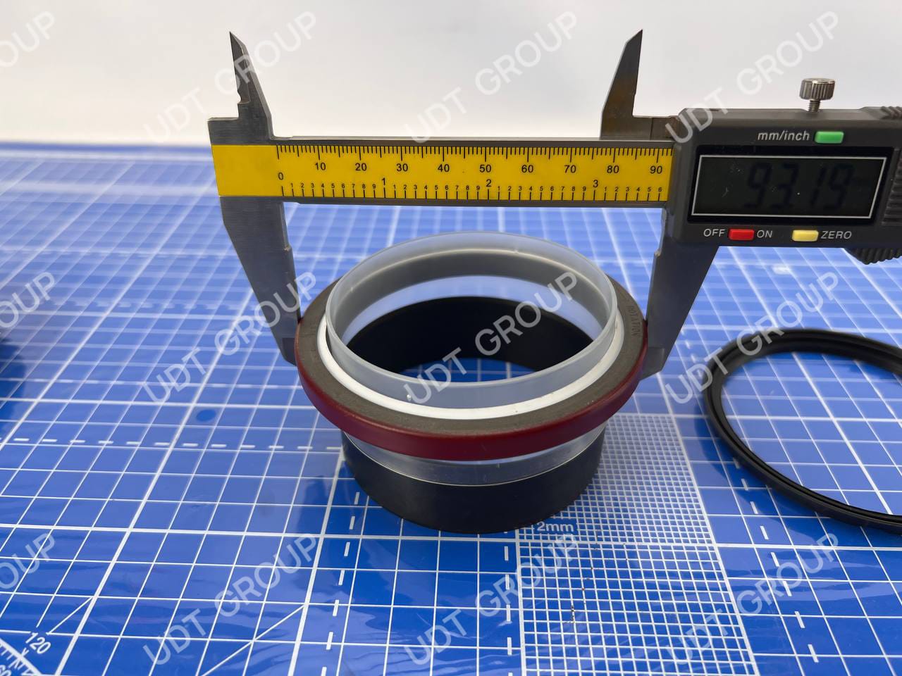 4931561 Сальник коленвала передний - фото 6