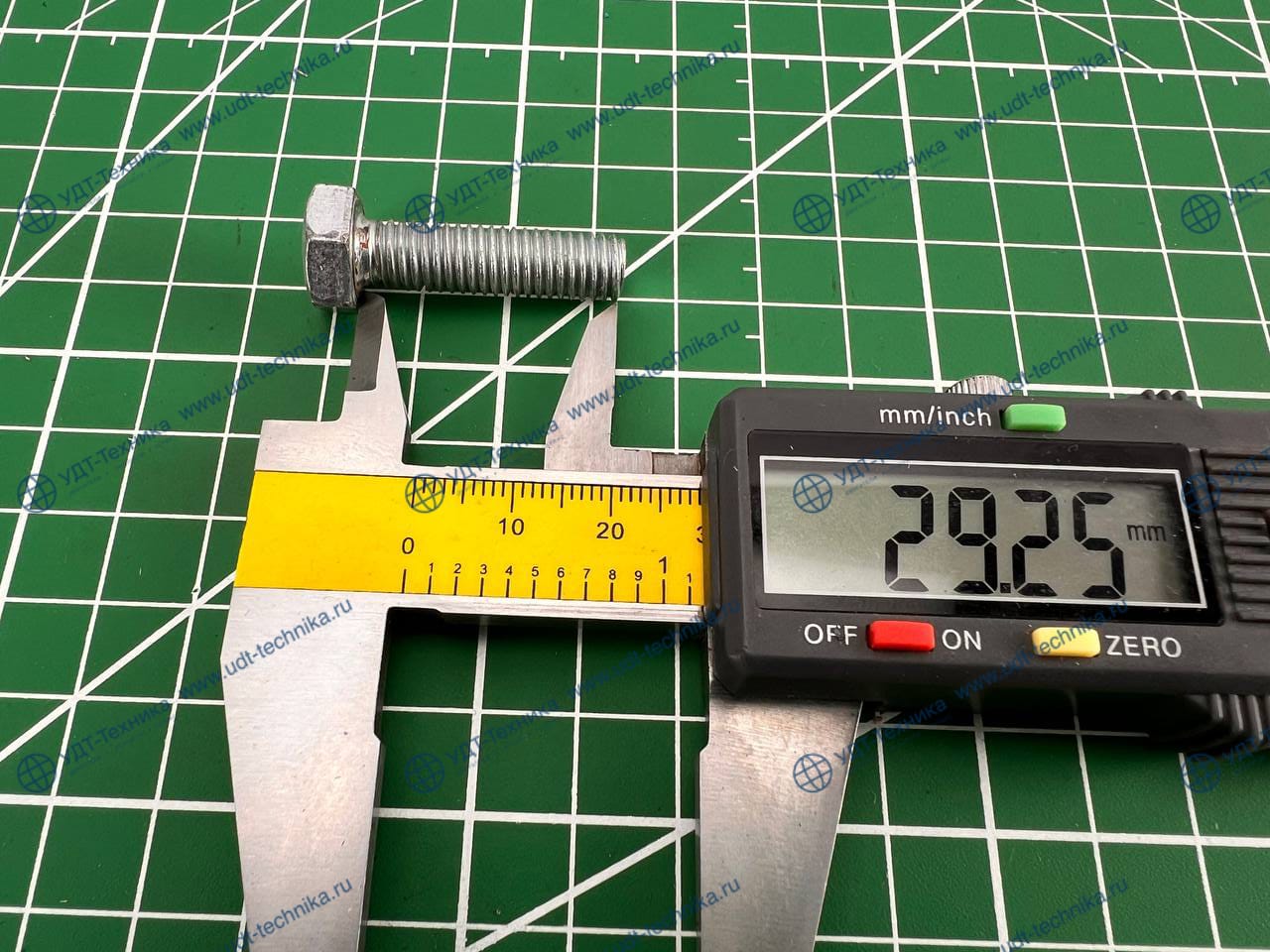 01010-30830 Болт