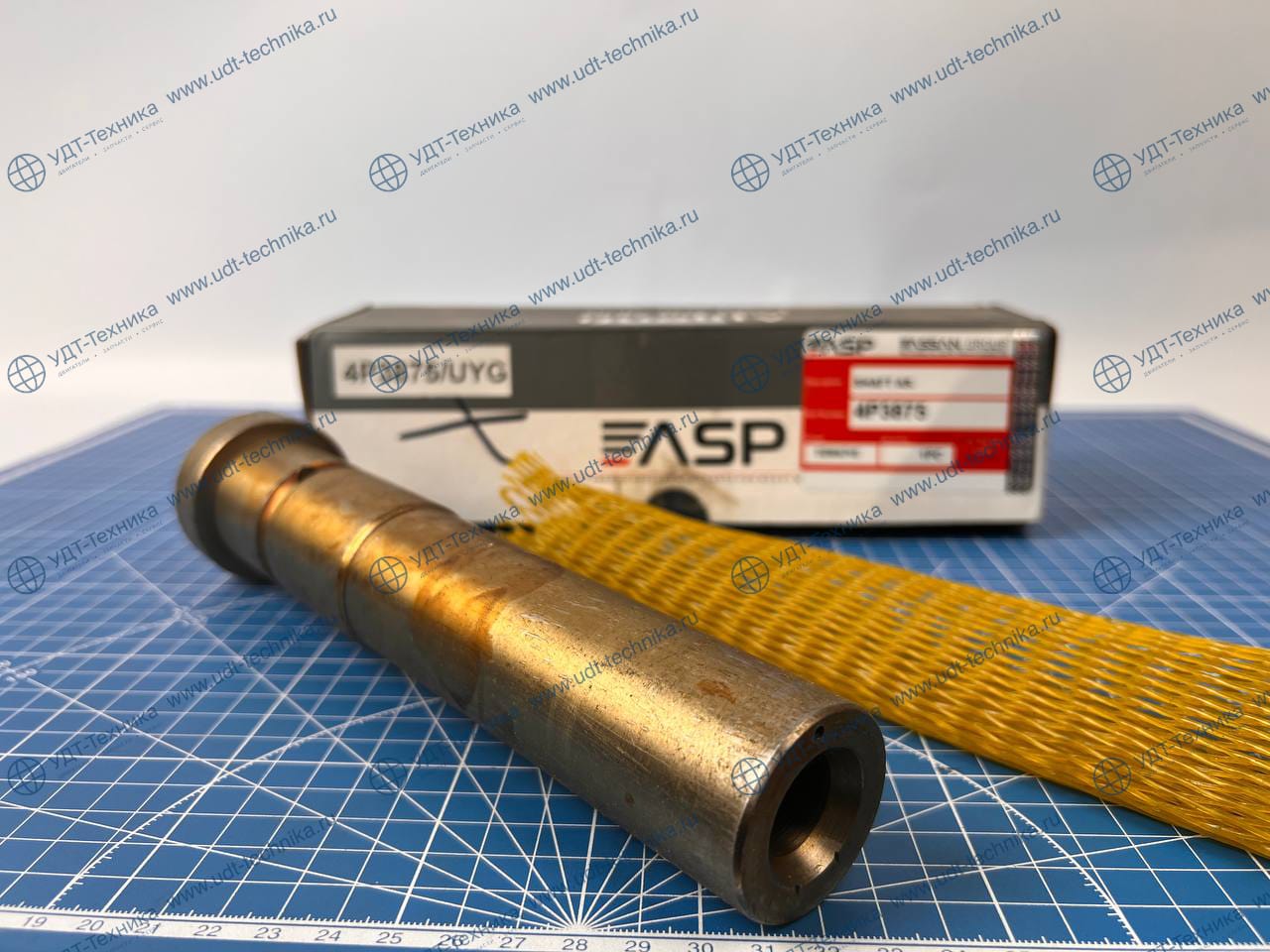 4P3875 Вал вентилятора