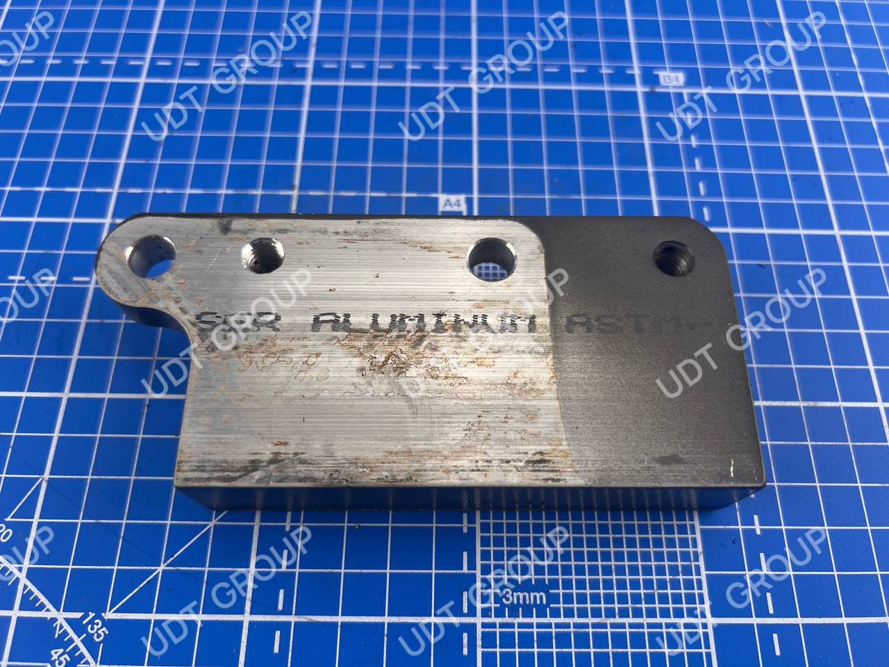 1375110 Кронштейн Б/У - фото 2